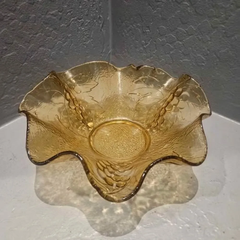 Vintage Depression Glass Amber Glass Grape Pattern Ruffled Bowl 10